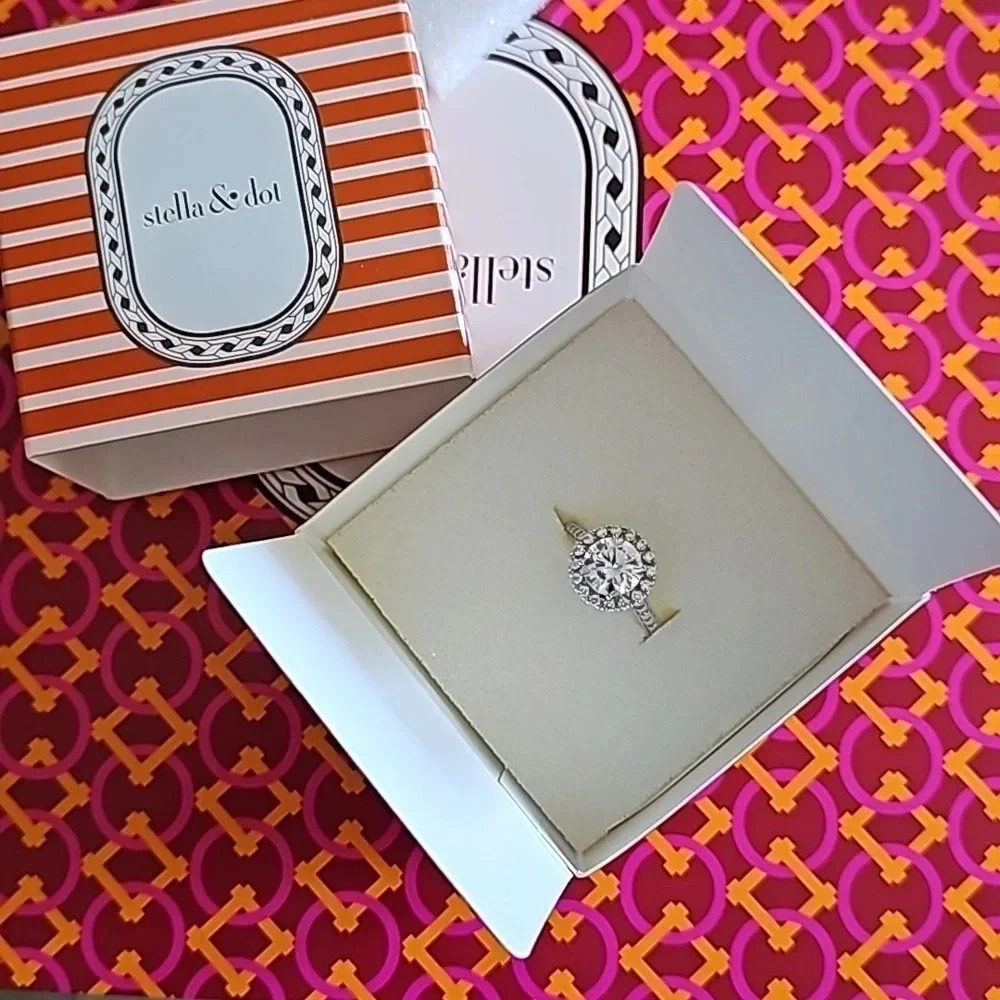 Stella & Dot Silver Halo Crystal Ring